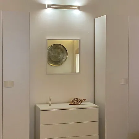 Apartment Pietra Di Tomamso - Central Station Bari
